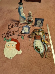 lot 232 image: Christmas Holiday Decor Collection with Metal Wall Hangings, Snowmen, and Photo Frames