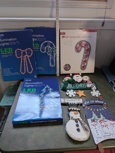 lot 247 image: Holiday LED Display Lights and Christmas Wall Decor Collection