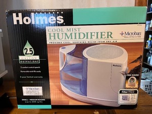 lot 183 image: Holmes 2.5 Gallon Cool Mist Humidifier with Microban Protection