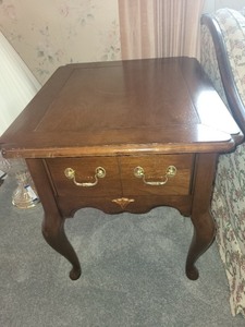lot 51 image: 2 Wood End Tables with Queen Anne Style Legs and Brass Handles
