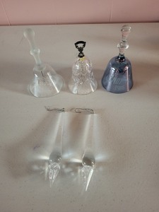 lot 63 image: Group of 3 Decorative Glass Bells and 2 Crystal Prisms