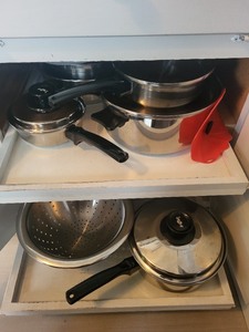 lot 36 image: Collection of Inkor Stainless Steel Cookware and Colander