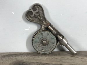 lot 216 image: Vintage Simons MFG Co.  Tachometer Speed Indicator Chburg & Chicago