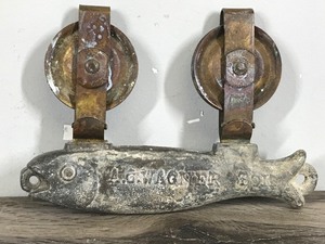lot 226 image: vintage fishing trolley weight downrigger fishing lead fish wbrass pulleys - A.G. Wagner & Sons