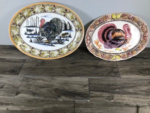lot 292 image: 2 - Large Vintage Platters with Turkey Designs on the Front