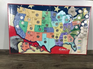 lot 294 image: Fifty State Quarters Collectors Map Book Filled with Quarters for Each State