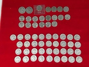 lot 295 image: 56 Washington Quarters and 2 Kennedy Half Dollars - see description for more info