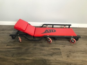 lot 306 image: ATD Creeper with 6 Wheels and Adjustable Head Rest