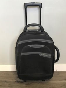 lot 316 image: Clipper Club Suitcase on Wheels