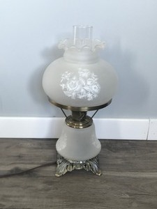 lot 320 image: Replica Style Hurricane Lamp