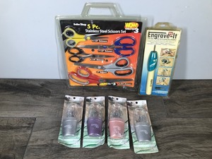 lot 387 image: Scissor Set - 4 Manicure Sets and Engrave it Tool