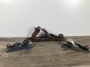 lot 390 image: 3 - Vintage Wood Planers - see description for more info