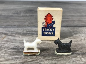 lot 391 image: Vintake Tricky Dogs 1946 H. Fishlove & Co. Chicago U. S. A. #771 Magic Magnets TrickyTricky