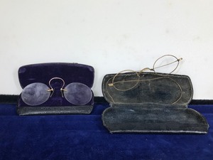 lot 410 image: 2 - Pairs of Vintage Eye Glasses