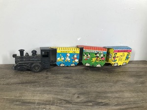 lot 155 image: Vintage Marx Casey Jr. Disneyland Express Tin Litho Windup Toy Vintage