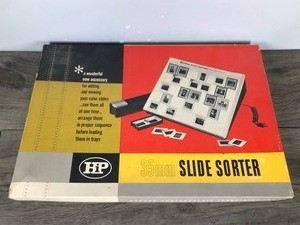 lot 146 image: Vintage 35mm Slide Sorter in Original Box - Hudson Photographic Industries Inc.