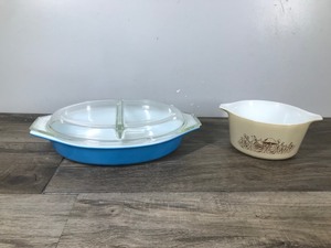 lot 437 image: Vintage Pyrex Light Blue Divided Casserole Dish with Clear Top 1 12 Quart #29 & Pyrex Forest Fancies Mushroom Casserole Dish #473-B
