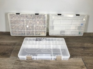 lot 125 image: 3 - Clear Plastic Fishing Tackle Storage Cases