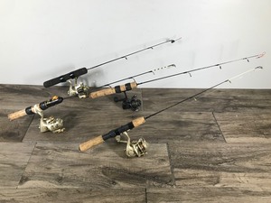 lot 120 image: Lot of 4 Ice Fishing Rod & Reels with String and ready to go fishing