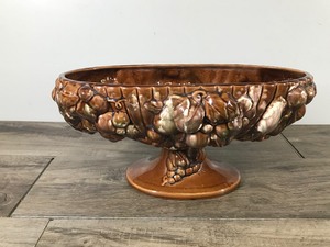 lot 441 image: Vintage Royal Haeger USA Center Piece Bowl #421