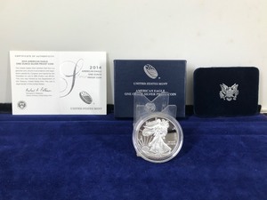 lot 18 image: 2014 American Eagle One Ounce Silver Proof Coin with Box & COA