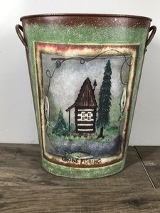 lot 446 image: Metal Trash Can - Gone Fishing
