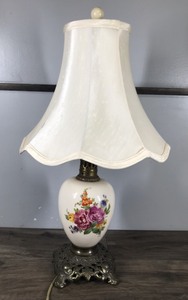 lot 447 image: Vintage Lamp with Floral Design on the Outside