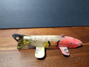 lot 52 image: Fishing spearing Wood decoy with metal fins