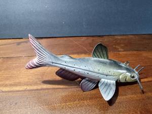 lot 69 image: Fishing spearing Wood signed catfish decoy with metal fins