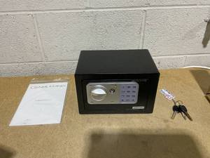 lot 106 image: Genie Hand  Time Lock Safe Countdown  B-Class Lock  Anti Bounce Technology SVA2003240152726