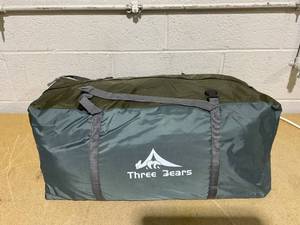 lot 126 image: Three Bears Large 6 Person Tent - Windproof and Waterproof, Spacious Family Tent for Car Camping, Hiking and Longer Stays Outdoors USED