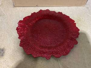 lot 139 image: lumaycens 100pcs red table Decoration Plates