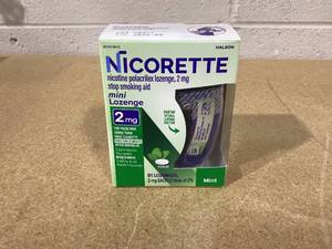 lot 448 image: Nicorette Mini Nicotine Lozenges Stop Smoking Aid 2 Mg Mint - 81 Ct