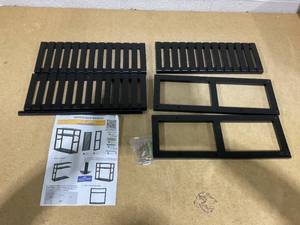lot 273 image: GENTINGBRO Bamworld Plant Stand