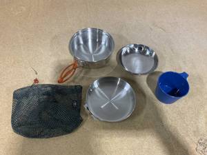lot 433 image: GSI 4 Piece Outdoor Cookware Set