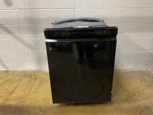 24 in. Black Front Control Dishwasher with QuadWash, 3rd Rack & Dynamic Dry, 48 dBA