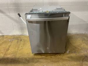 24 in. Built-In Tall Tub Top Control Fingerprint Resistant Stainless Steel Dishwasher w/3rd Rack, Bottle Jets, 50 dBA