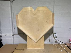 lot 82 image: Wooden Shaped Heart 48 in x 56 in
