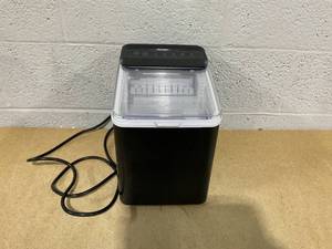 lot 477 image: Mainstays Countertop Ice Maker, Rich Black, 9 Bullet Cubes, 2 Ice Sizes, 26 lbs24H with Removable & Washable Ice Tray & Scoop, with Self-Cleaning Function