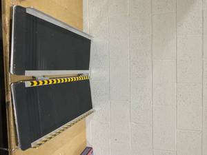 lot 485 image: VNN Portable Wheelchair Ramp 5FT, Seamless Non-Slip Aluminum Folding Handicap Ramp, Door Threshold Wheelchair Ramps for Home, Threshold Ramp for Home Steps