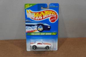 Hot Wheels Treasure Hunt Series - '67 Camaro