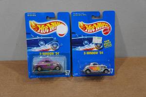 lot 32 image: 2 Hot Wheels - 3-Window 34s