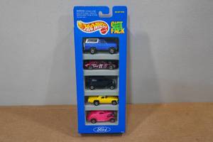 lot 39 image: Hot Wheels 5-Pack Ford Gift Pack