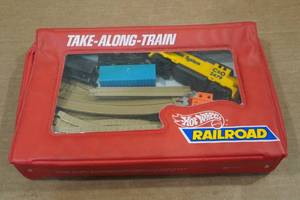 lot 51 image: Vintage Hot Wheels Take-Along-Train Set