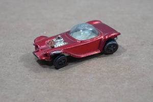 lot 57 image: Original Hot Wheels Redline Beatnik Bandit - Red