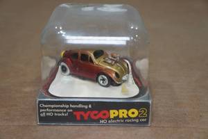 lot 81 image: Vintage Tyco Pro 2 Funny VW HO Scale Slot Car