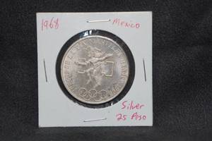 lot 100 image: 1968 Silver 25 Peso Coin