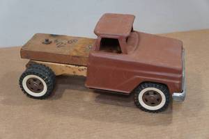 lot 128 image: Vintage Tonka Pickup Truck