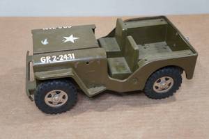 lot 130 image: Vintage Tonka Military Jeep