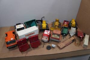 lot 148 image: Assorted Vintage Tonka Trucks and Pieces
